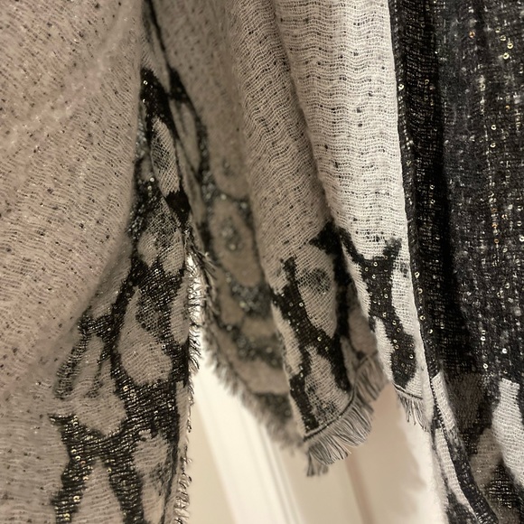 INC sweater shawl. Black and Grey Leopard/Cheetah print. One size. NWT. - Picture 7 of 7